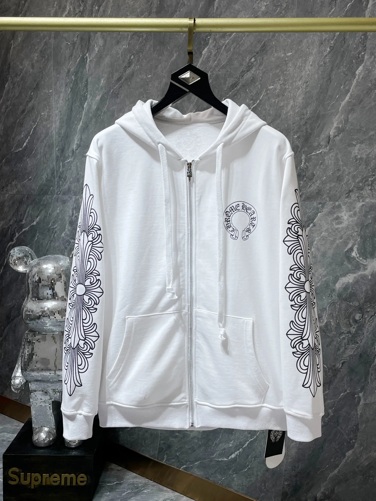 P260 Chrome Hearts Autumn and Winter 2025 simultaneous sale at counters❤️ Chrome Hearts scroll logo simple classic hooded sweatshirt Imported glue printing and dyeing Specially customized version of 1:1 high weight fabric Recommended color: black white Size: S, M, L, XL